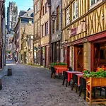 Le 38 F2 De Charme Rénové Proche Vieux-marché Rouen