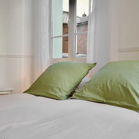Appartement Le 38 F2 De Charme Renove Proche Vieux-marche *