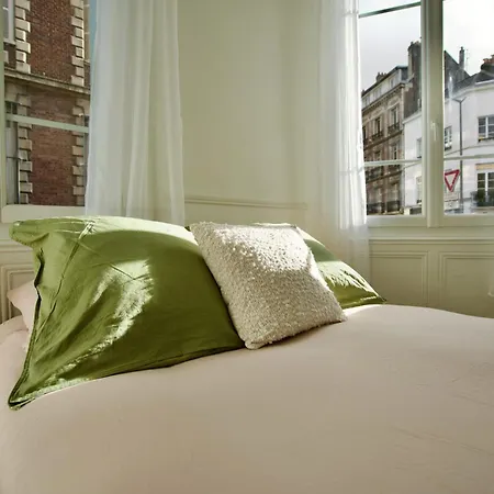 Le 38 F2 De Charme Renove Proche Vieux-marche 아파트 *