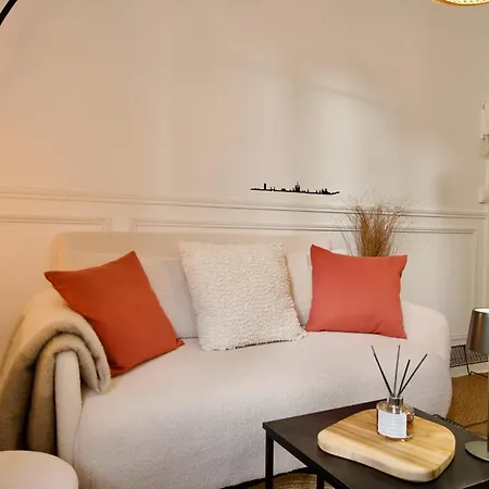 아파트 Le 38 F2 De Charme Renove Proche Vieux-marche *