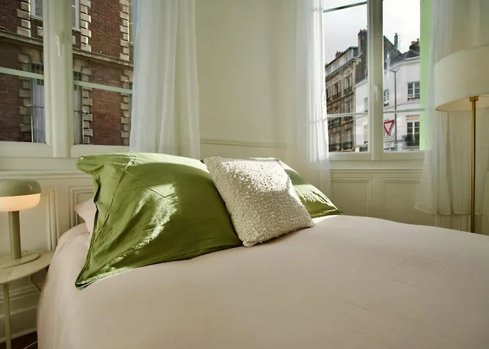 Le 38 F2 De Charme Renove Proche Vieux-marche Apartment *