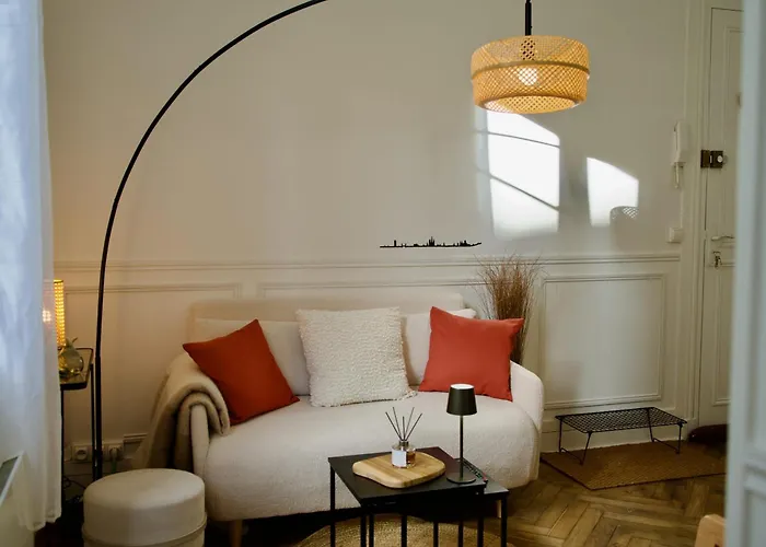 Le 38 F2 De Charme Renove Proche Vieux-marche Apartment